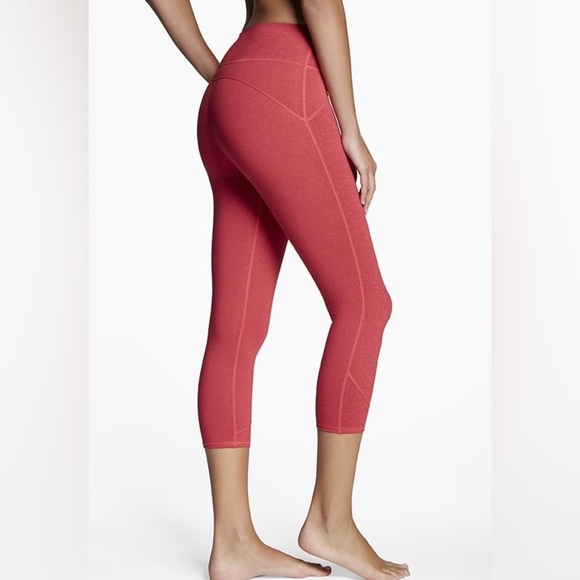 Fabletics Women’s Lima Capri Leggings L Cranberry Stripe - Picture 1 of 9
